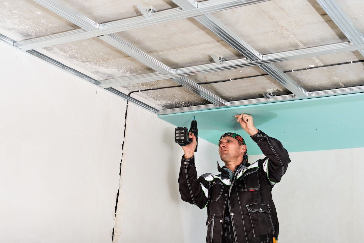Eavestroughs and soffits